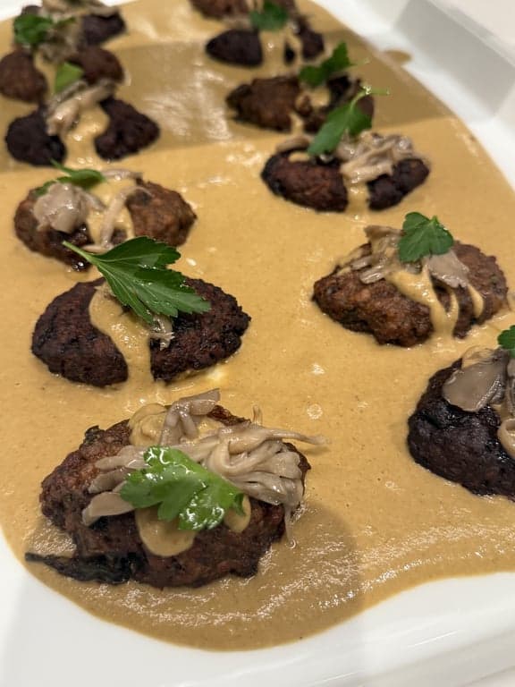 Raiza R's gallery image 5