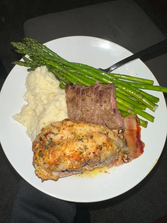 Kerlin F's gallery image 1