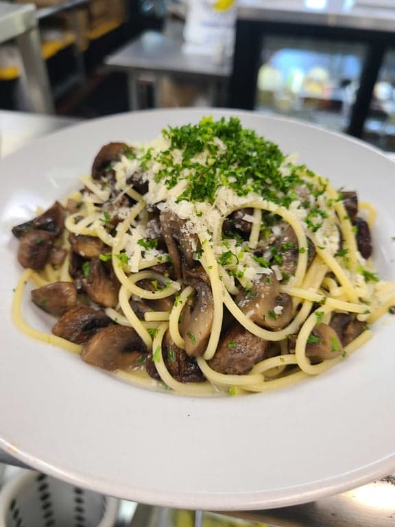 Gisella C's gallery image 1