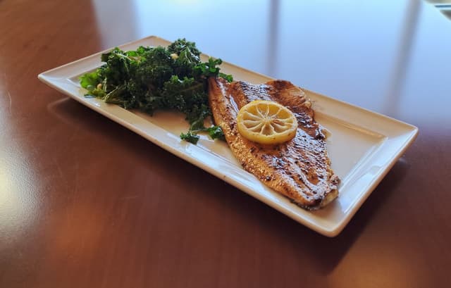 Emad Y's gallery image 4