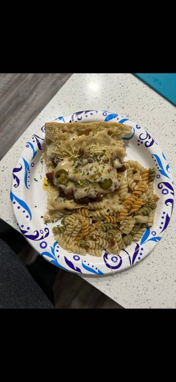 Aubray R's gallery image 4