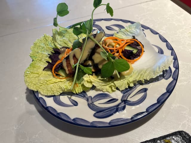 Tommy L's gallery image 1