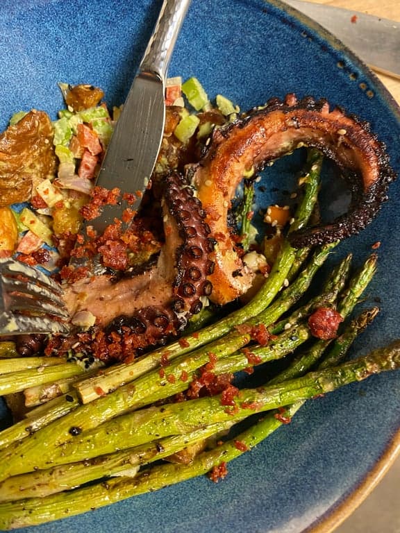 Tommy L's gallery image 2