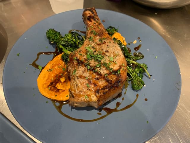 Chris M's gallery image 4