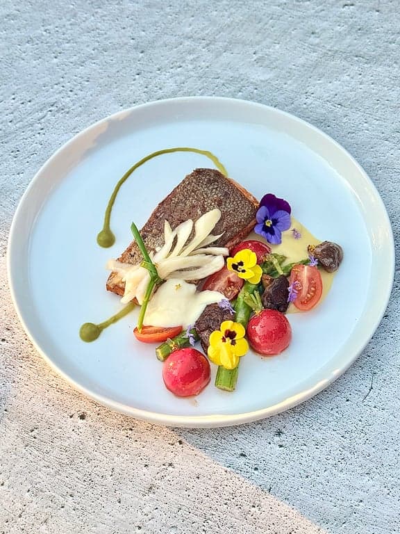 Leslie V's gallery image 11