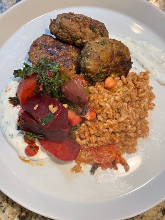 Yvonne M's gallery image 3