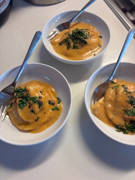 Yvonne M's gallery image 6