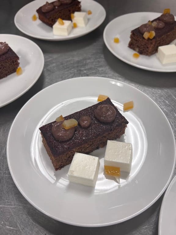 Yvonne M's gallery image 11