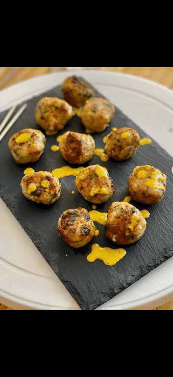 Seema S's gallery image 13